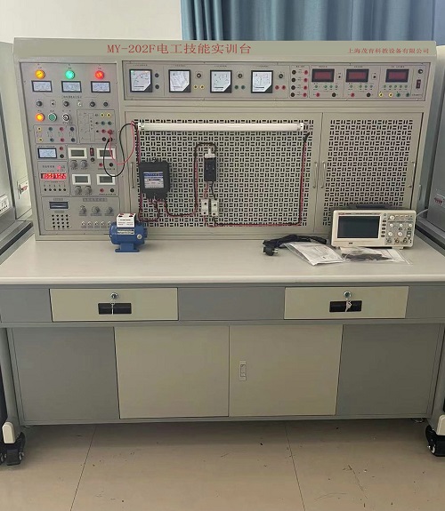 通用電工實訓(xùn)臺